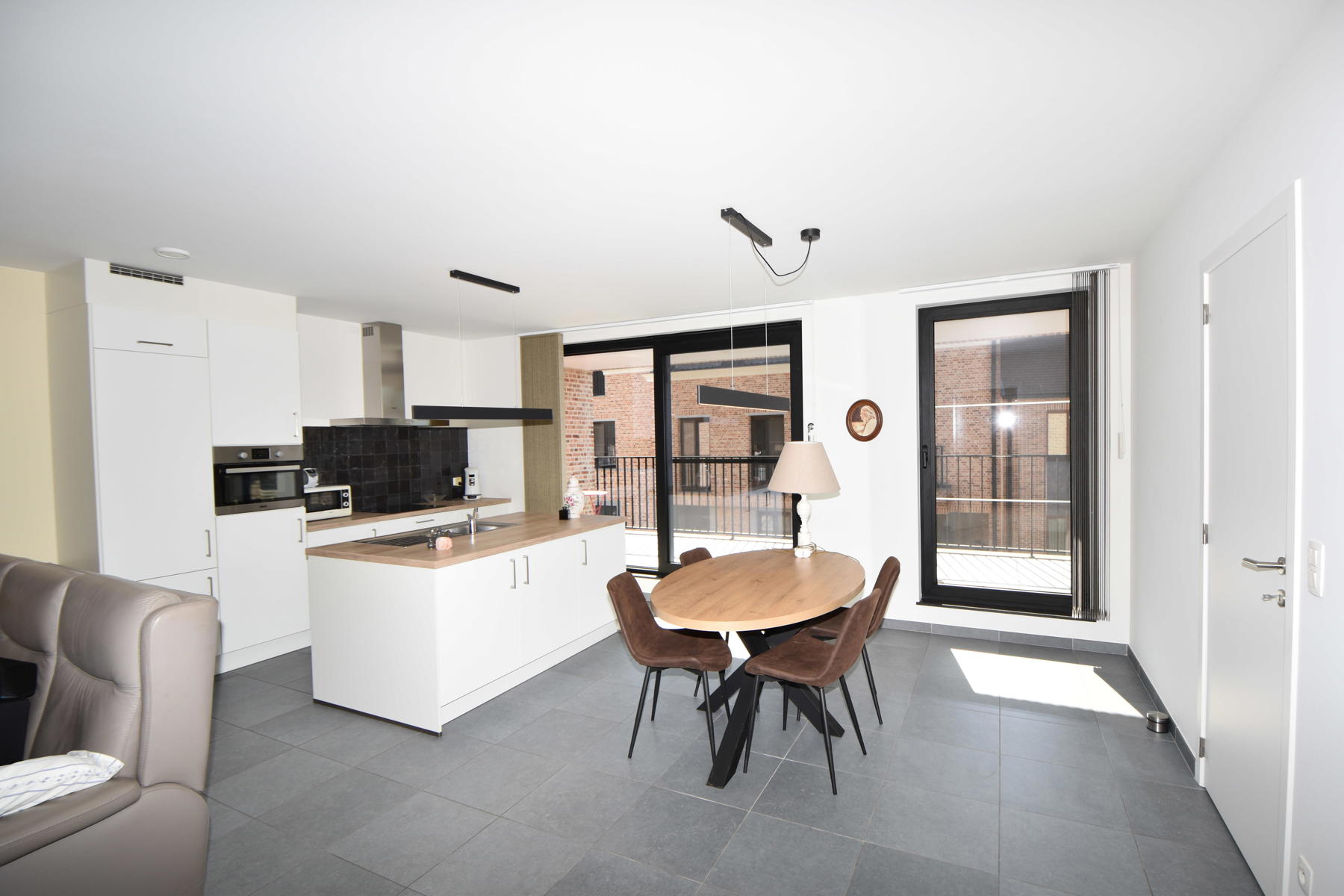 Recent 2-slk. app. met dubbel terras en ondergronds: P+B - foto 2