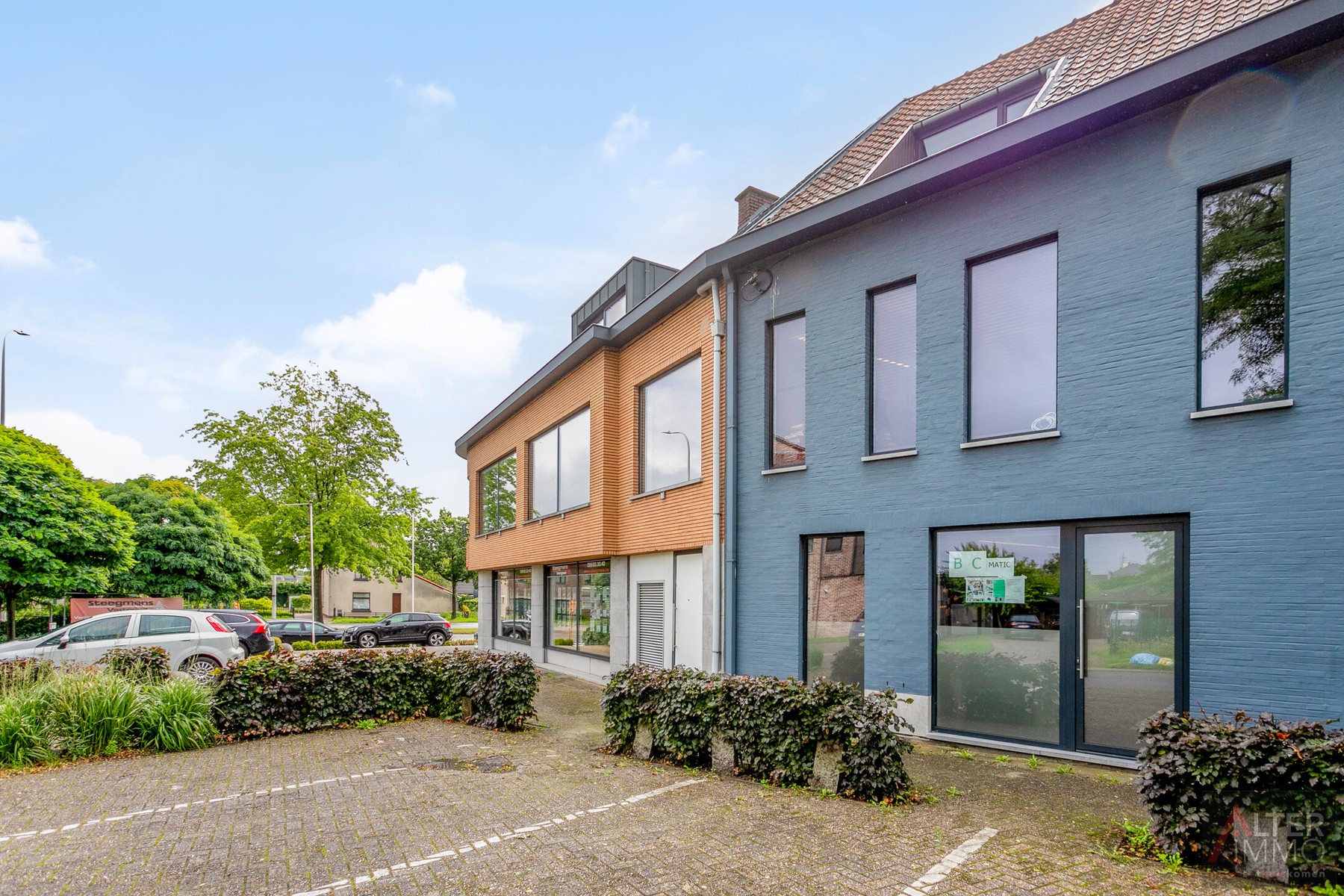Bedrijfspand op toplocatie met uiterste visibiliteit! - foto 4