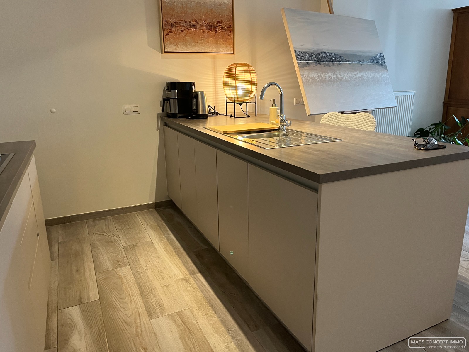 Gerenoveerde woning met garage te huur vlakbij centrum van Kortrijk - photo 4