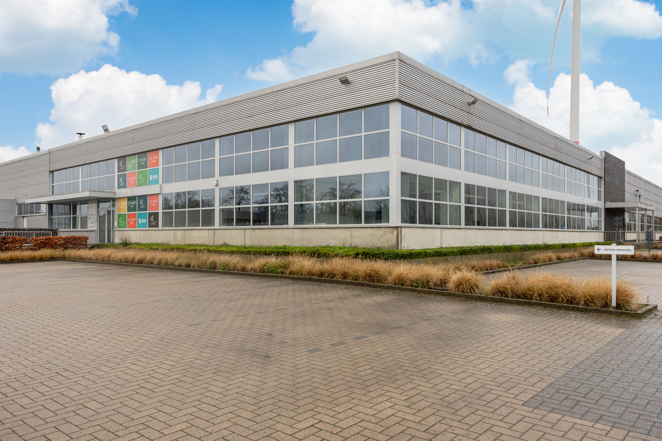 Commercial for rent in Geel - photo 1