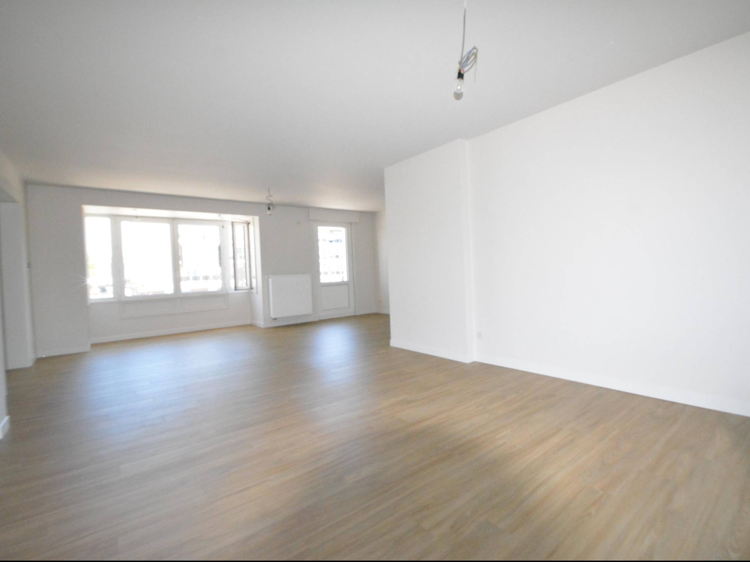 Appartement te huur in Harelbeke met 3 slaapkamers - foto 4