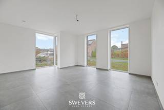 Interesse? Meer informatie op www.SWEVERS.be. - In de rustige Sint-Jansstraat in Kuringen-Heide staat een gloednieuwe BEN-woning uit 2023 klaar...