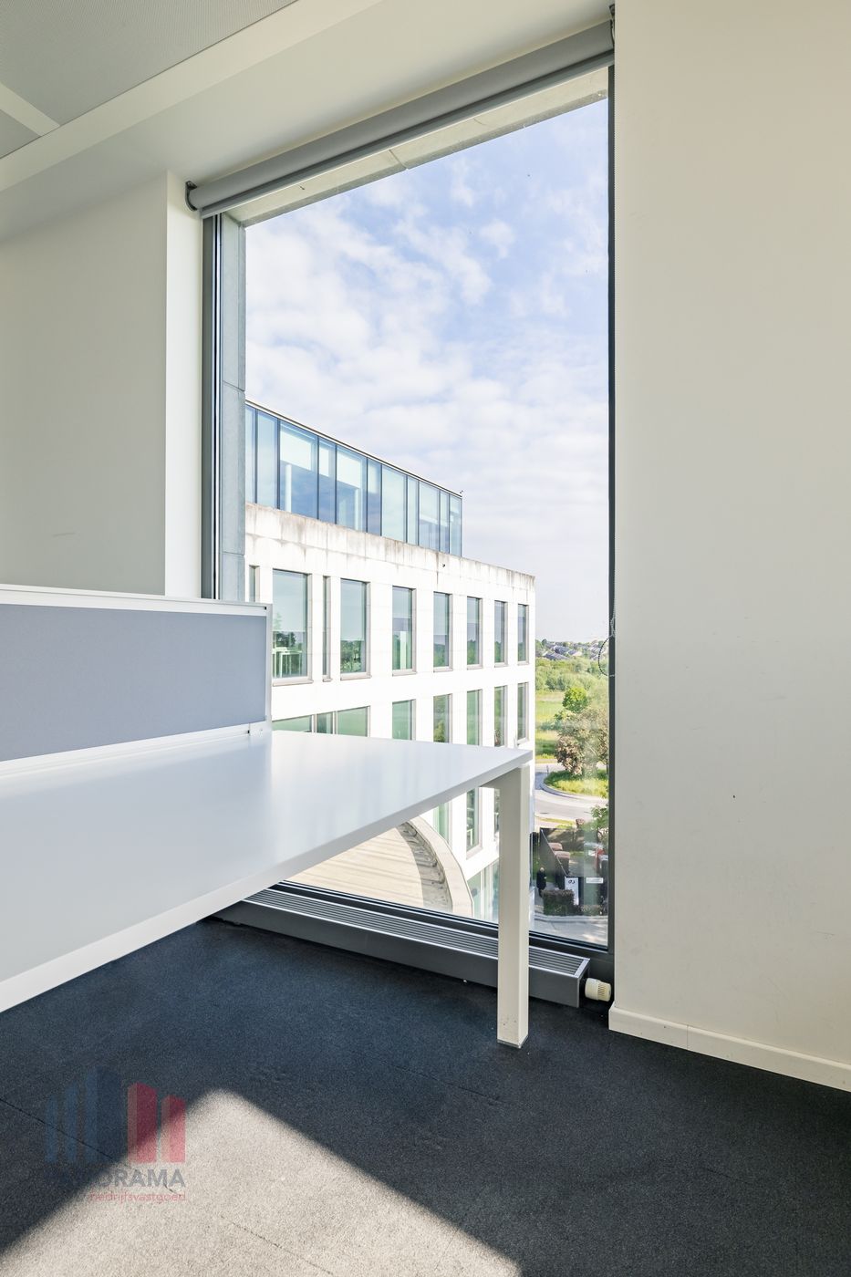 351m² instapklare kantoren met visibiliteit vanop de R0 - foto 4
