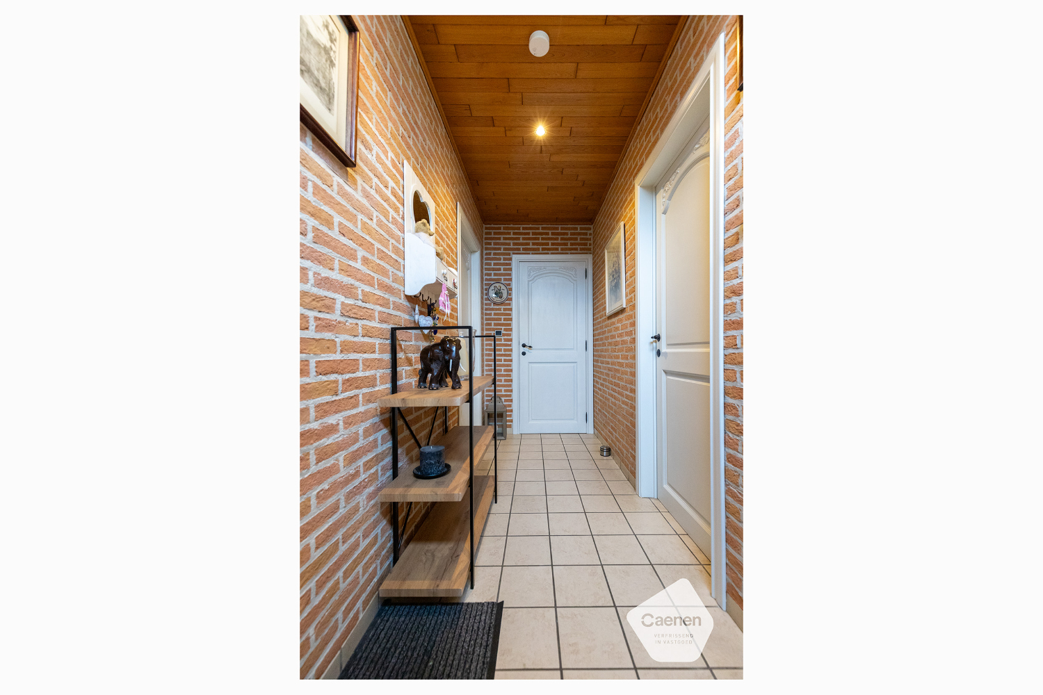 AUTHENTIEKE WONING op 3060 m² in landelijke omgeving met 5 slaapkamers en 2 ruime bijgebouwen - photo 3