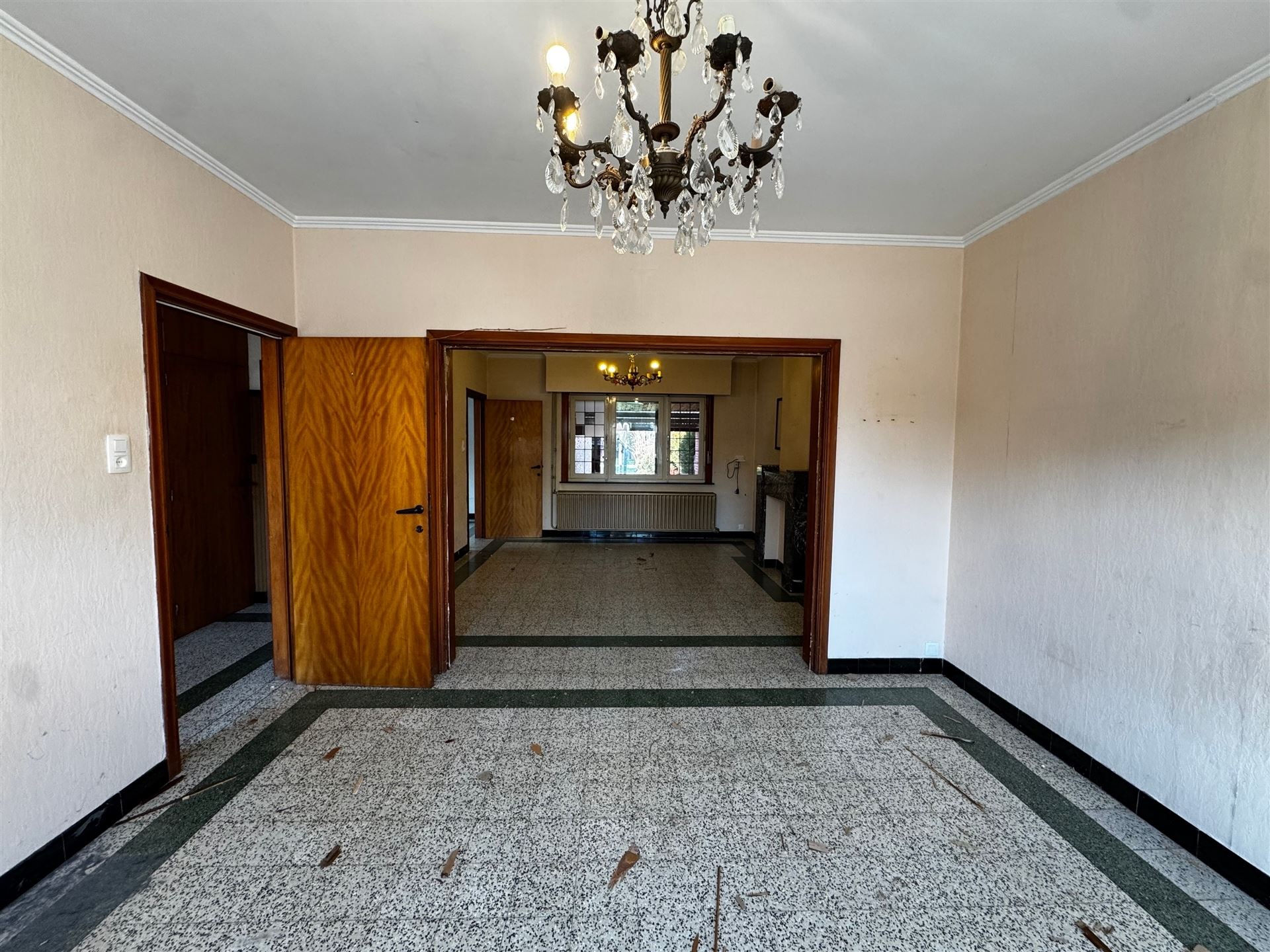 Charmante halfopen woning met uitzonderlijk ruime tuin in Maasmechelen (Boorsem) - foto 5