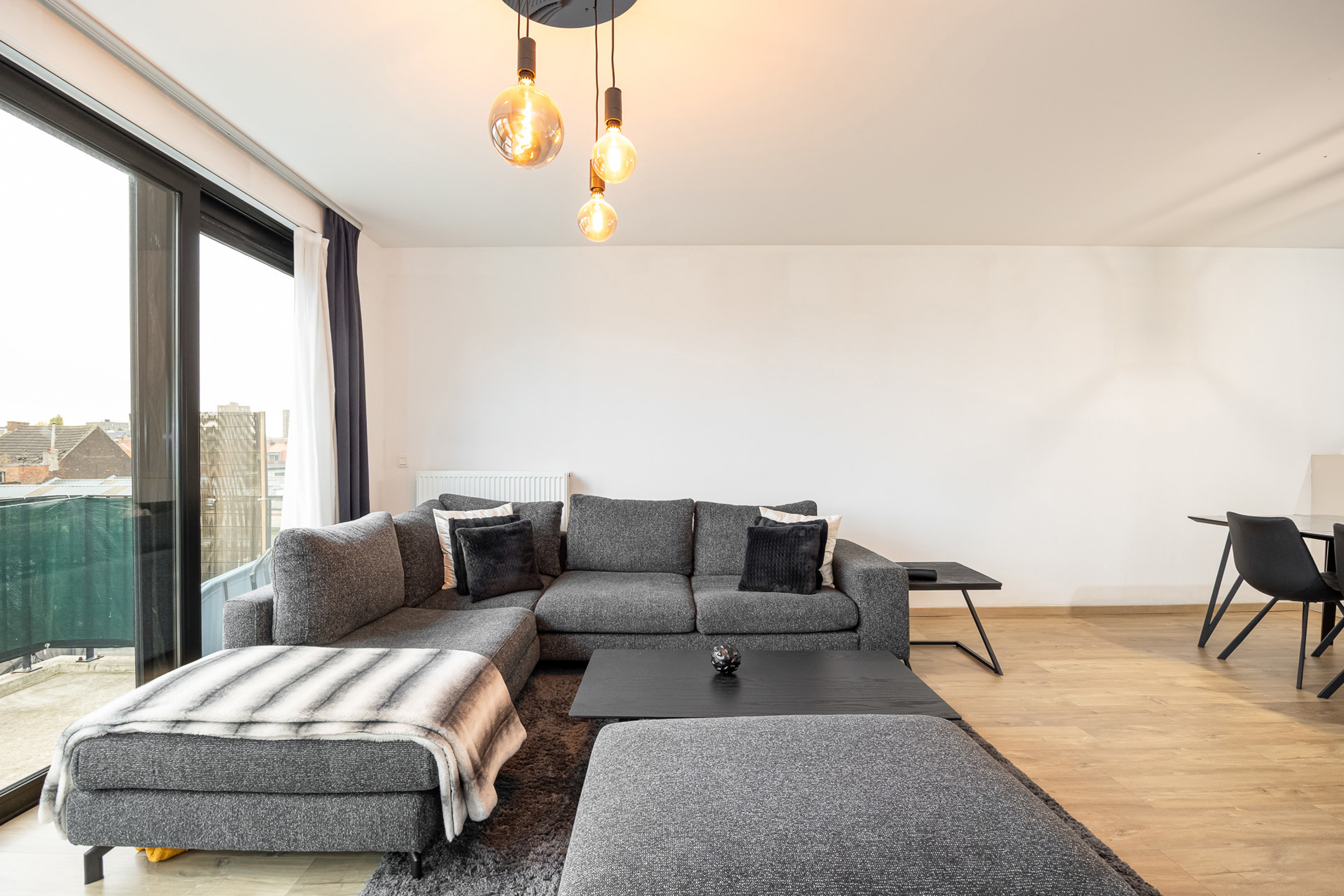 Te koop: stijlvol 2-slaapkamerappartement met terras - foto 4