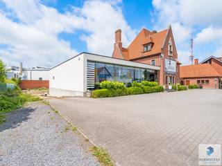 Handelspand (interieurwinkel): Gelijkvloers: interieurwinkel (478 m²) met een ruime, recente toonzaal (281 m²) en een bijkomende ruimte (198 m²),...