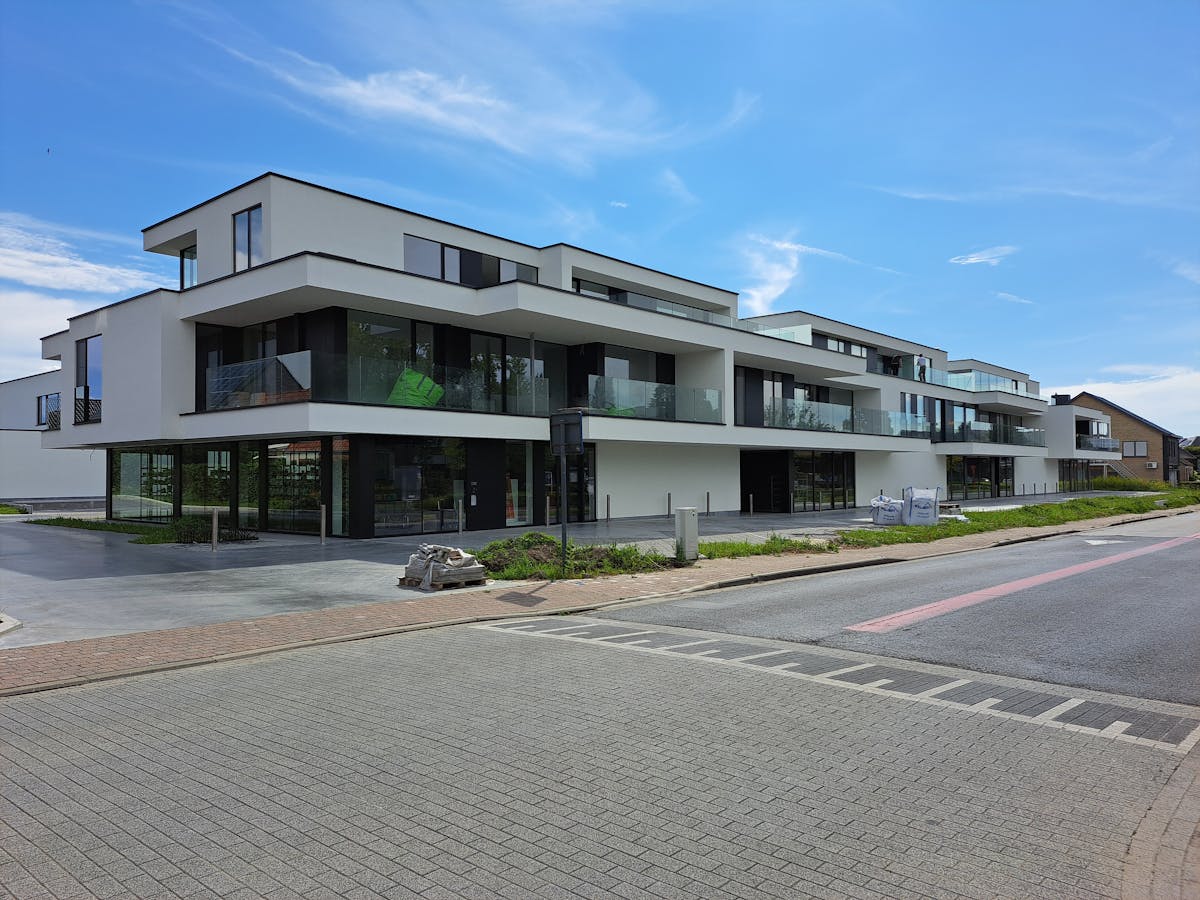 Nieuwbouw commercieel gelijkvloers op Don Bosco in Torhout - foto 5