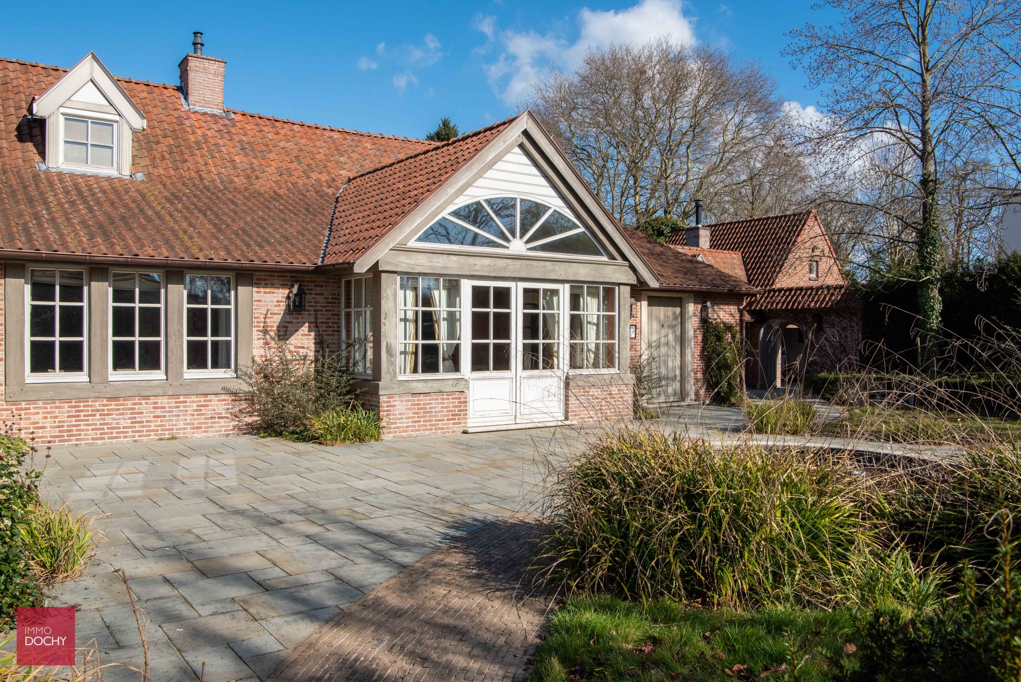 Centraal en rustig gelegen villa met praktijkmogelijkheden - foto 2