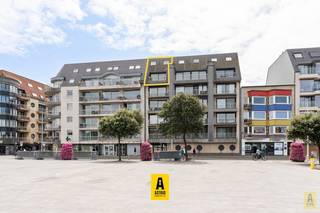 Uitzonderlijk ruim appartement met zeezicht en gragebox!