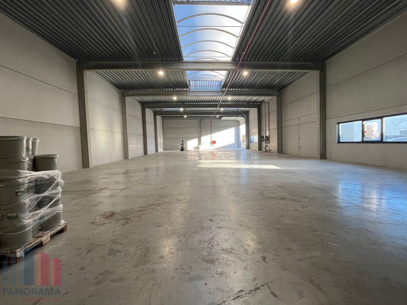Instapklaar magazijn op toplocatie nabij op- & afrit E40 Erpe-Mere - foto 4