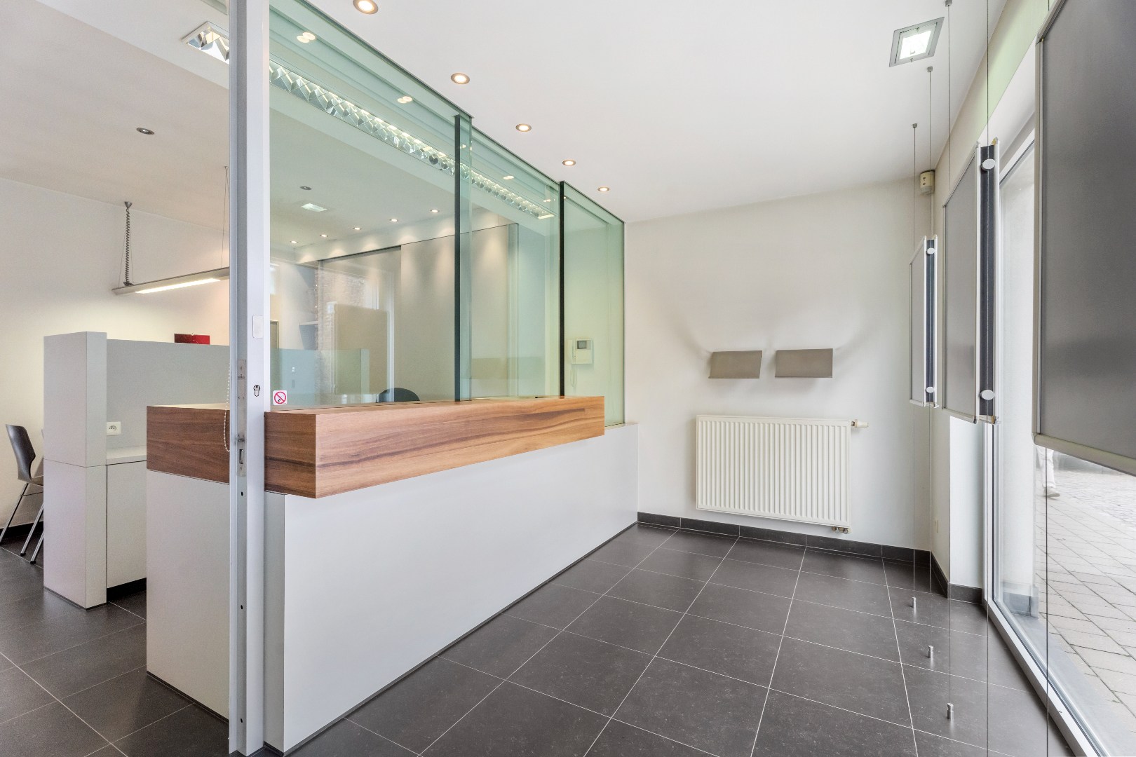 Centraal gelegen handels(woning) met garage op 369m² in Merkem! - foto 4