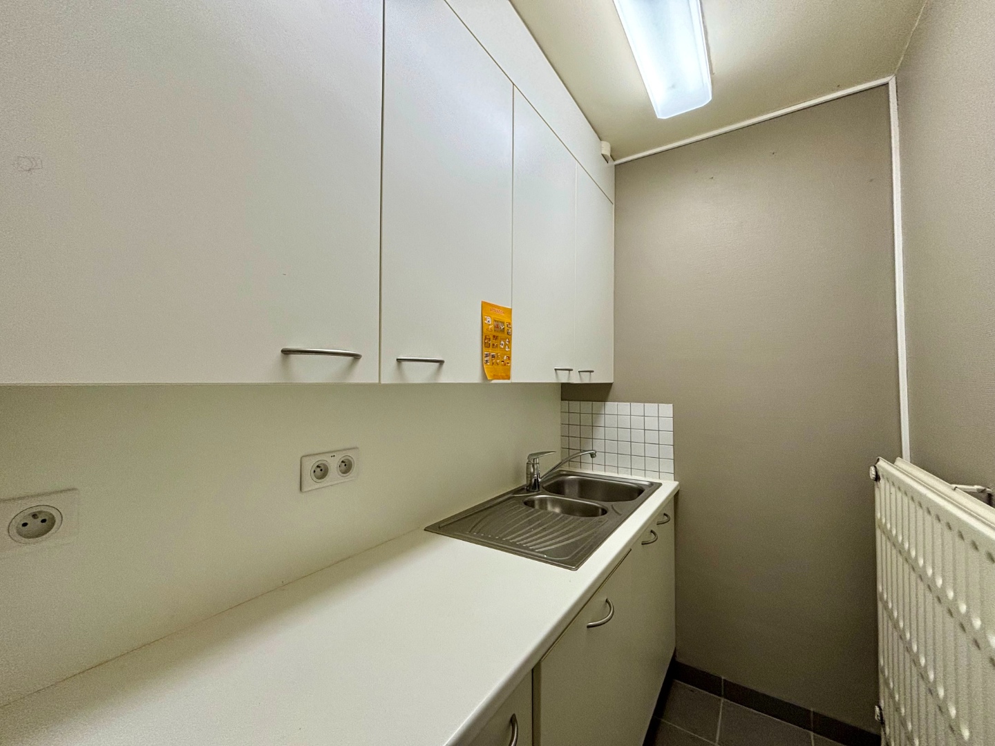 Te huur commercieel gelegen kantoorruimte (300m²) te Oudenaarde - foto 4