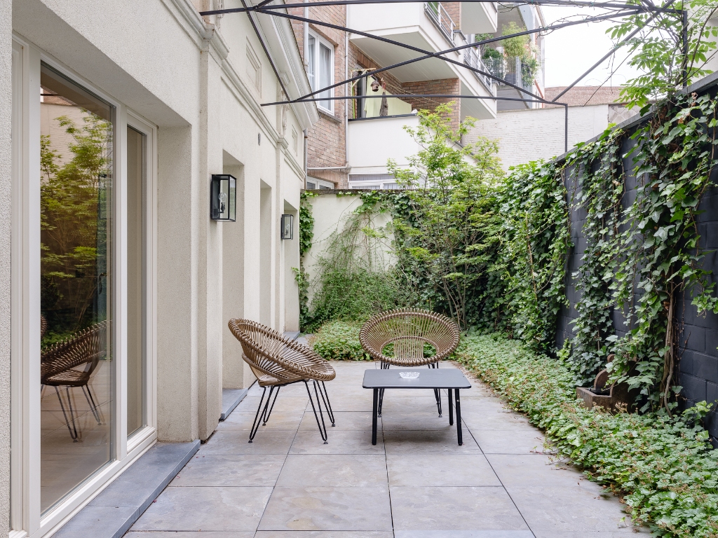 Wabi Sabi naar de hand van architect Tatsuro Miki. Exclusief 1 slpk-appartement met ruim en groen terras in een prestigieus gebouw te Centrum Gent. - photo 4