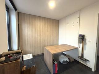 Ruim instapklaar appartement op de eerste verdieping bestaande uit: inkomhal, 2 slaapkamers, woonkamer, keuken, 2 terrassen, berging en...