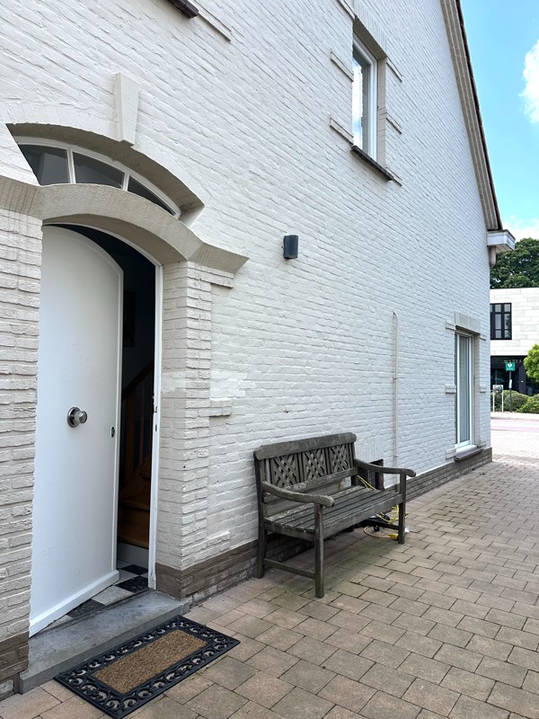 Charmante HOB met 3 slpk, tuin en garage in het centrum van Schilde - foto 2
