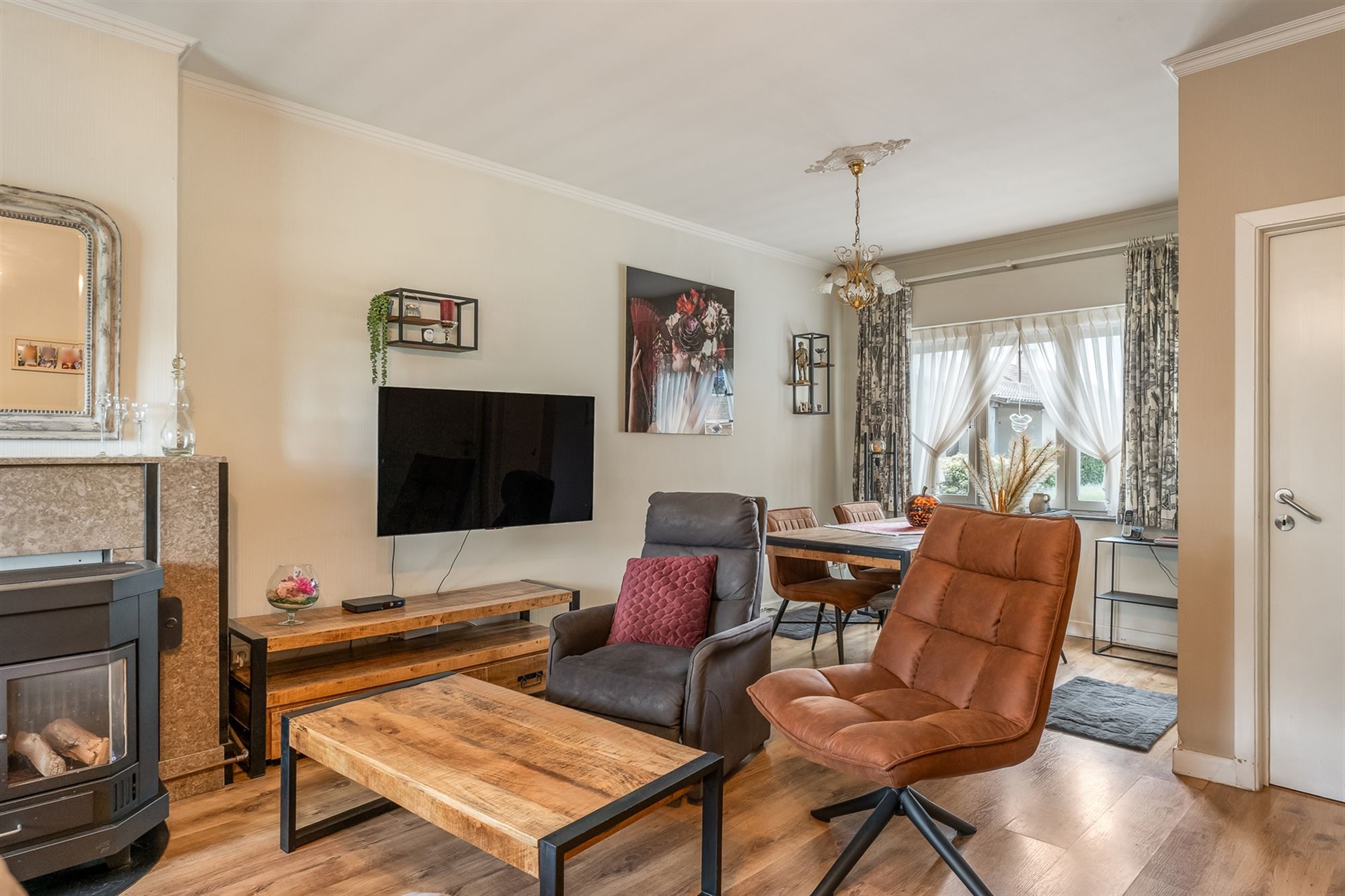 UNIEKE TE RENOVEREN KARAKTERVOLLE LANGGEVELHOEVE UITERST RUSTIG GELEGEN TE OOSTHAM - foto 3