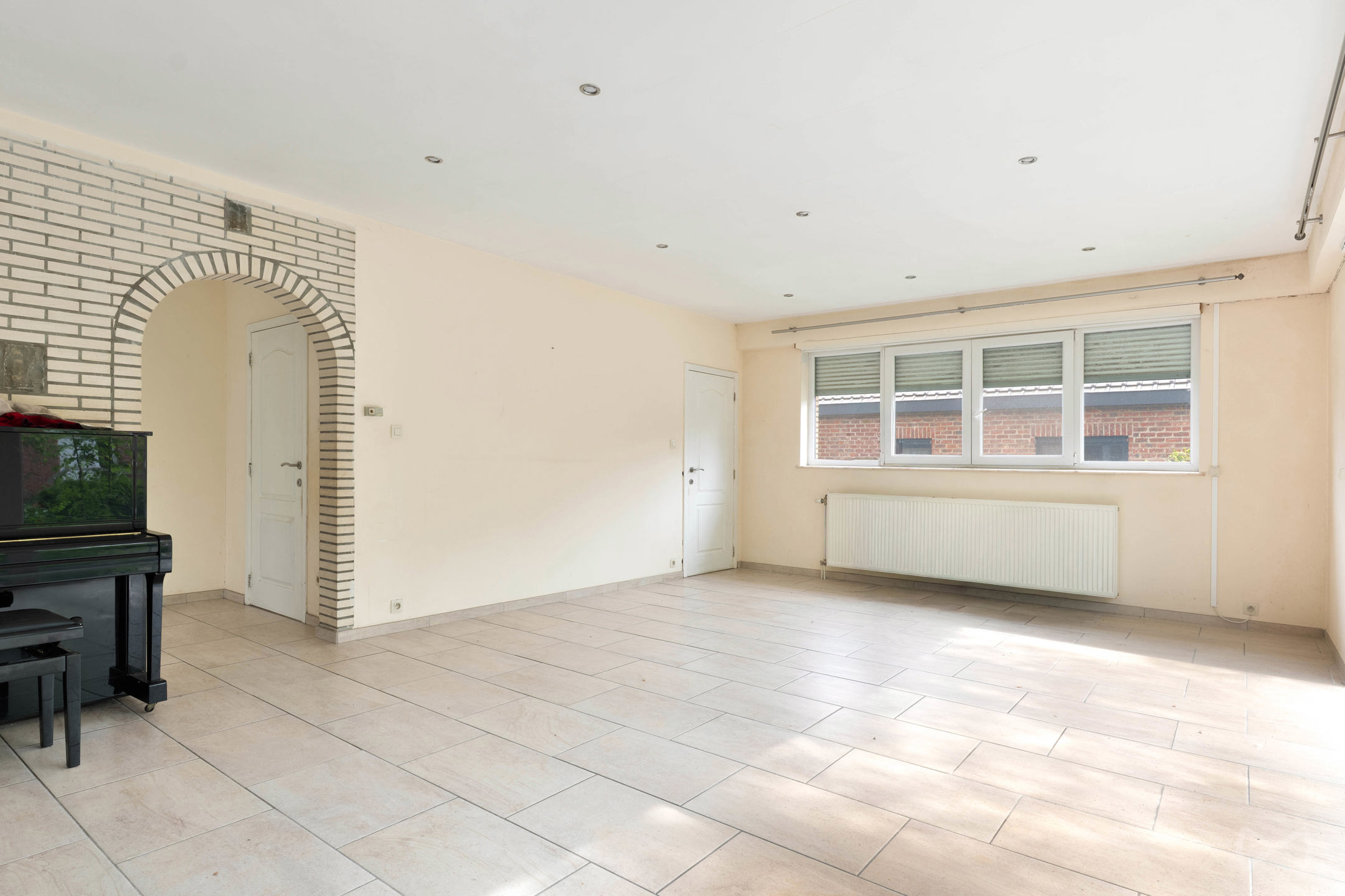 Volledig te renoveren woning met tuin. - foto 4
