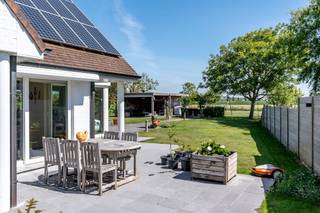 In een van de meest gegeerde en rustige residentiële wijken van Knokke-Heist bevindt zich deze recente villa, een uitzonderlijke woning waar...