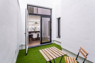 PLAN UW BEZOEK VIA VOLGENDE LINK: https://listed.mijnhuurprofiel.be/whise/7596603In de levendige Kronenburgstraat, op de grens van het bruisende Zuid...