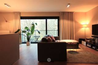 GENT - TER PLATEN 8 bus 302: Op zoek naar een mooi afgewerkt 2 slaapkamer appartement met ondergrondse parkeerplaats te huur in Gent? Dan is dit...