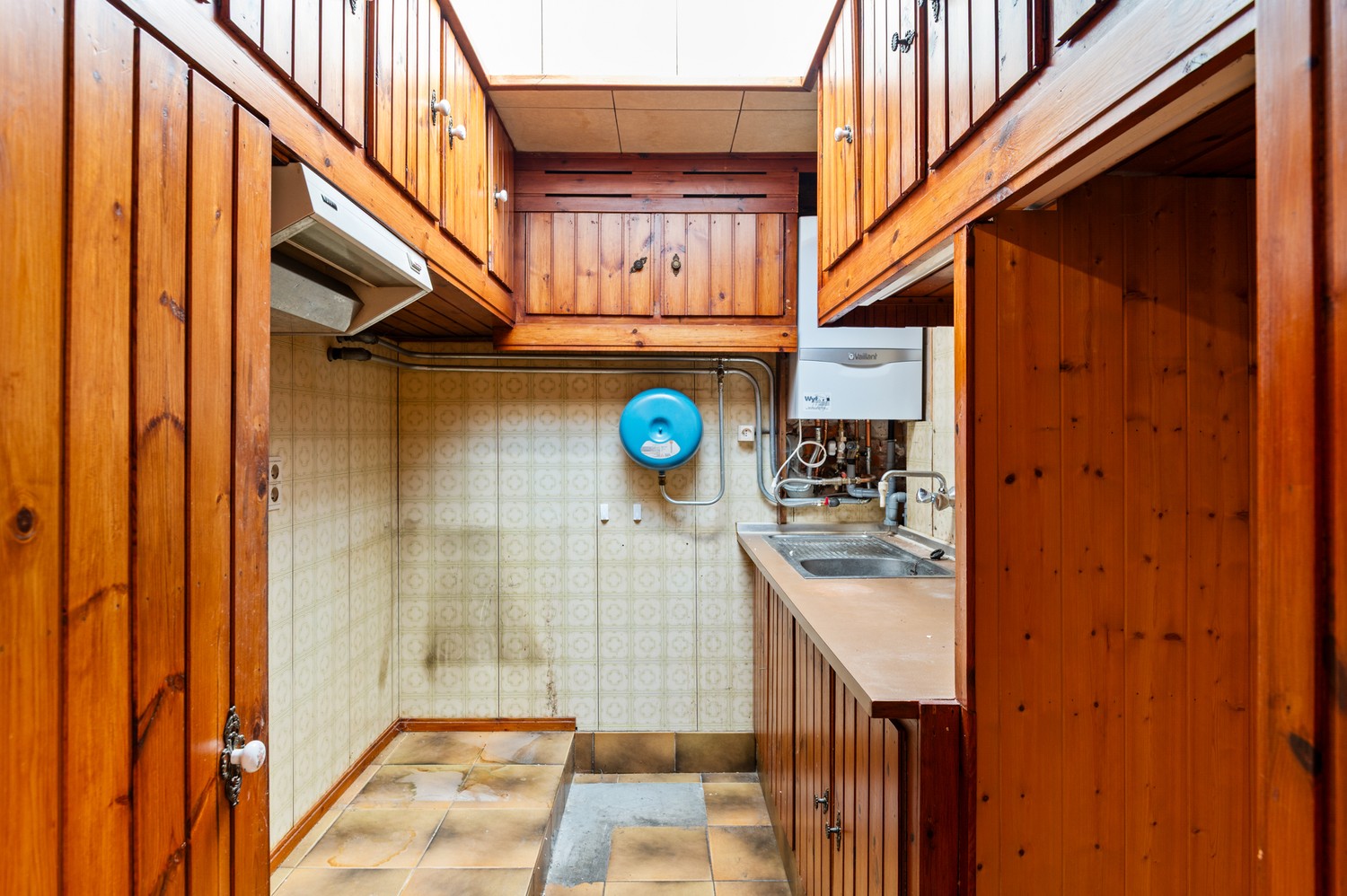 Te renoveren woning met potentieel op toplocatie in Brasschaat - foto 5