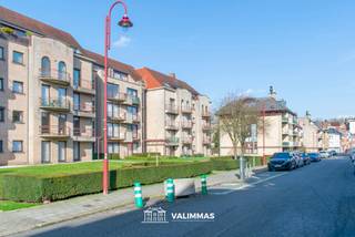 VALIMMAS verhuurt dit verzorgde en instapklaar appartement in een recent en hedendaags gebouw aan de rand van het Brussels Hoofdstedelijk Gewest...