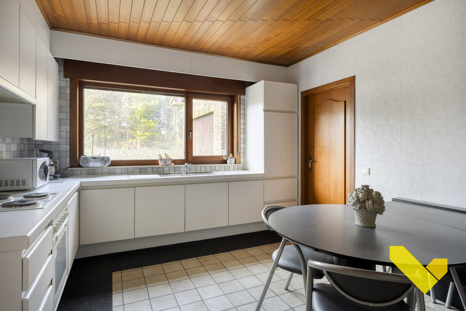 Vrijstaande woning gelegen nabij groene omgeving! - foto 4