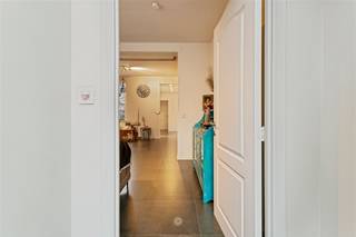 RONSE - Op zoek naar een gerenoveerde woning met 3 slaapkamers te centrum Ronse?Dan is dit pand misschien wel iets voor u! De belangrijkste kenmerken...