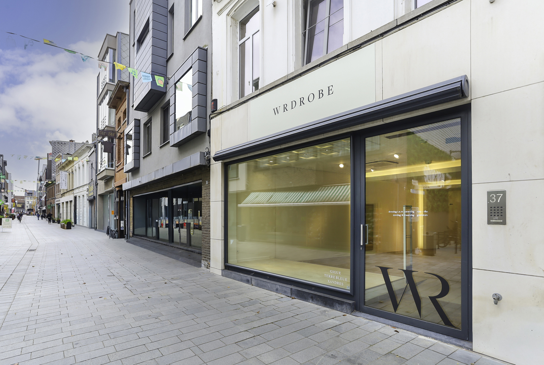 Commercial à vendre à Beveren - photo 1