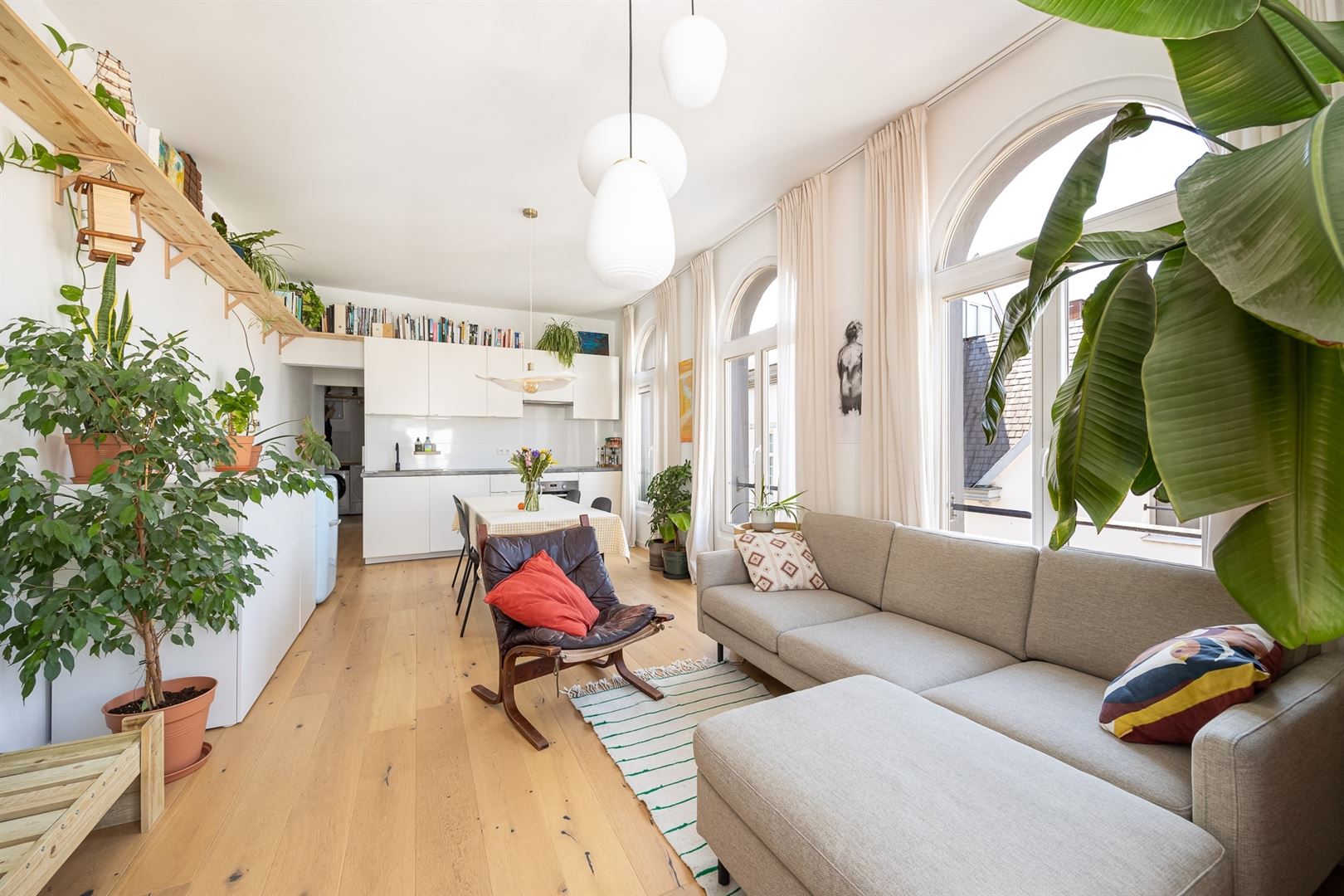 Trendy en instapklaar hoekappartement in de bruisende Universiteitsbuurt - foto 2