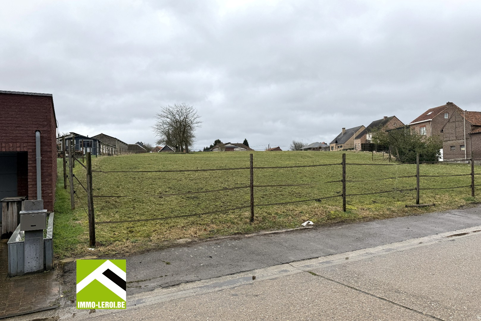 Terrain à bâtir pour une construction semi-ouverte - situé à la campagne - photo 4