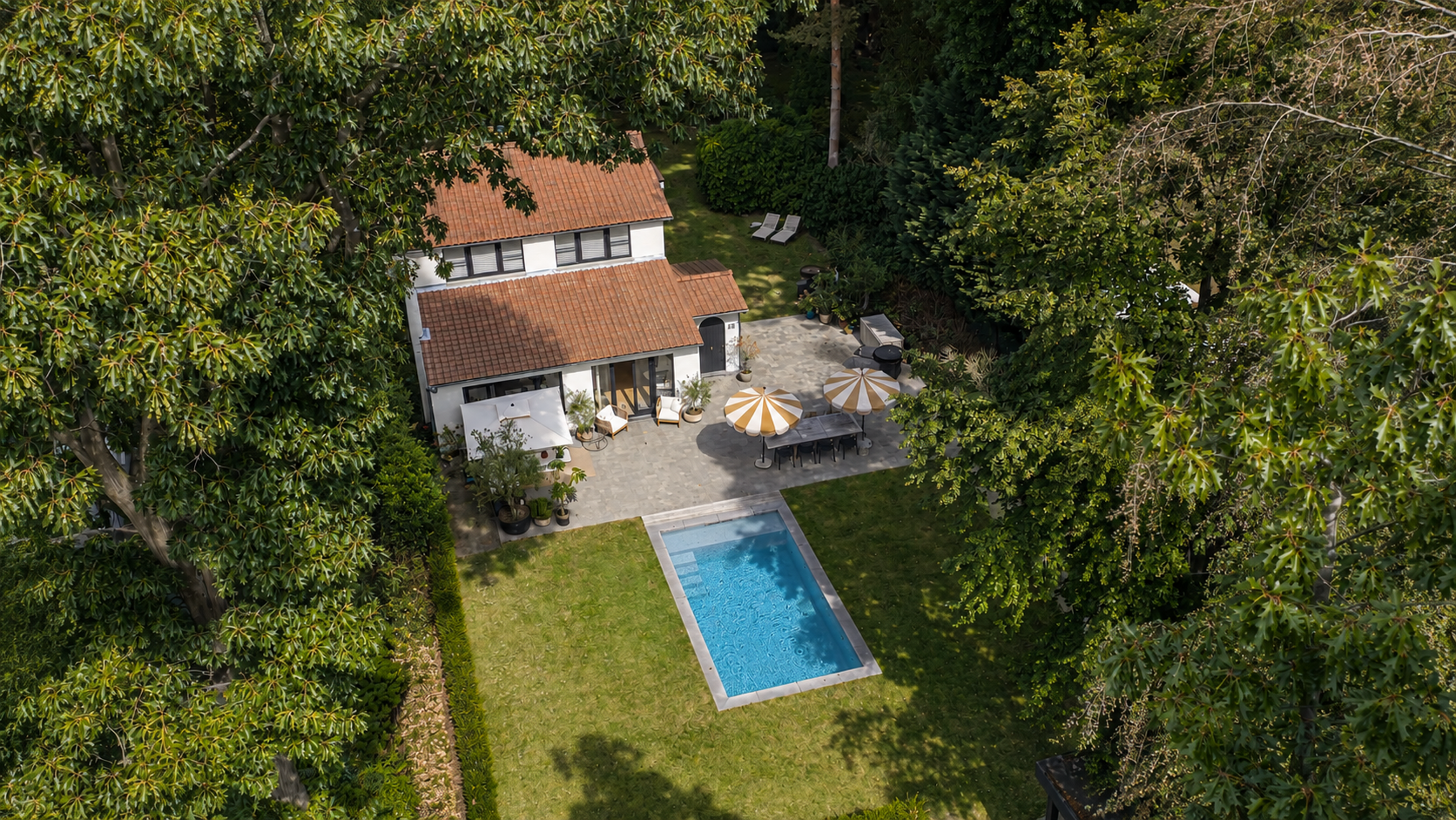 Stijlvolle villa waar mediterrane charme en hedendaags buitenleven harmonieus samenkomen op een toplocatie in Heide - foto 4