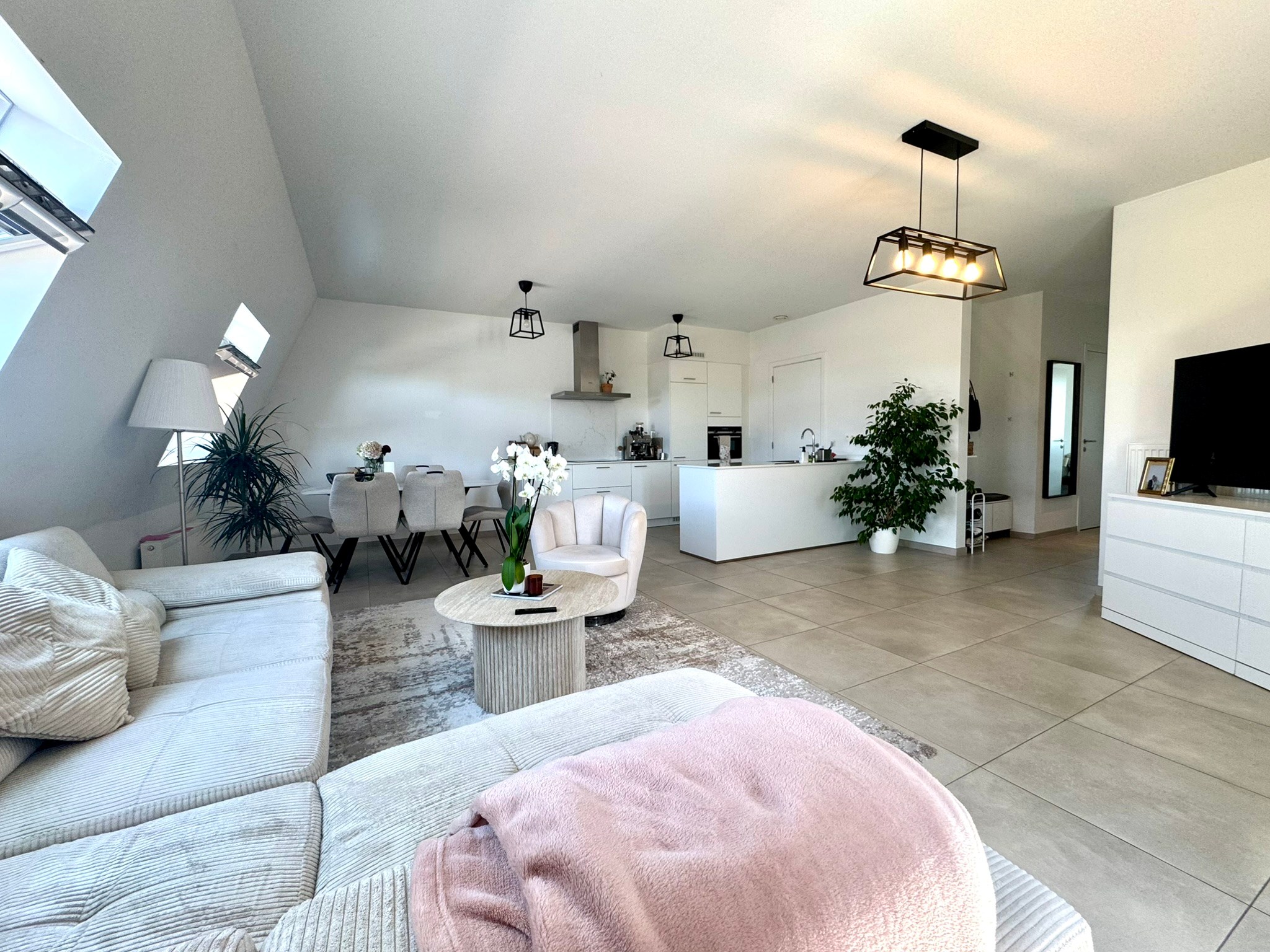 Instapklaar appartement met 1 slaapkamer, staanplaats en kelderberging - foto 4