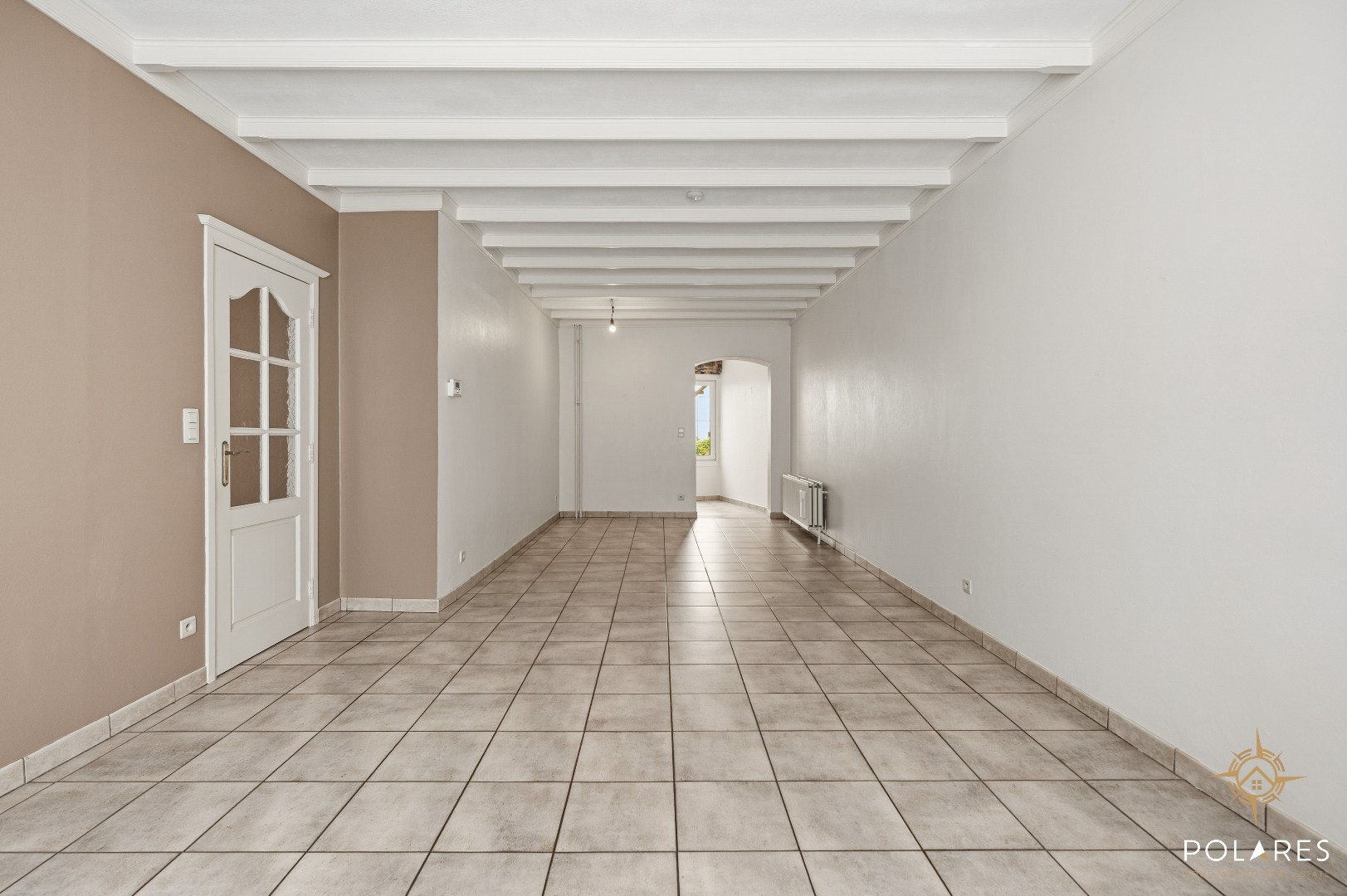 Instapklare rijwoning met 4 slaapkamers en leuke tuin! - foto 5