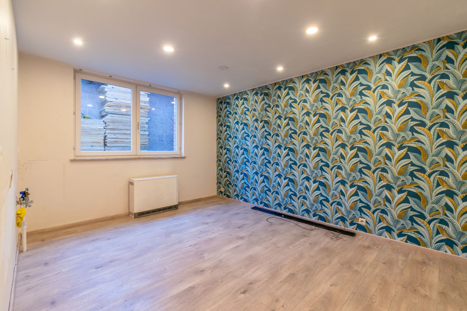 INSTAPKLAAR HANDELS-/KANTOORGELIJKVLOERS (106m²) - foto 5