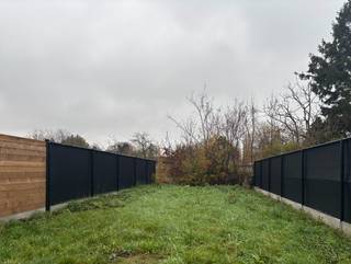 Op zoek naar de perfecte locatie om uw droomhuis te bouwen? Zoek niet verder! Deze ruime bouwgrond van 265m² aan de Stekelbessenlaan 3 biedt u...