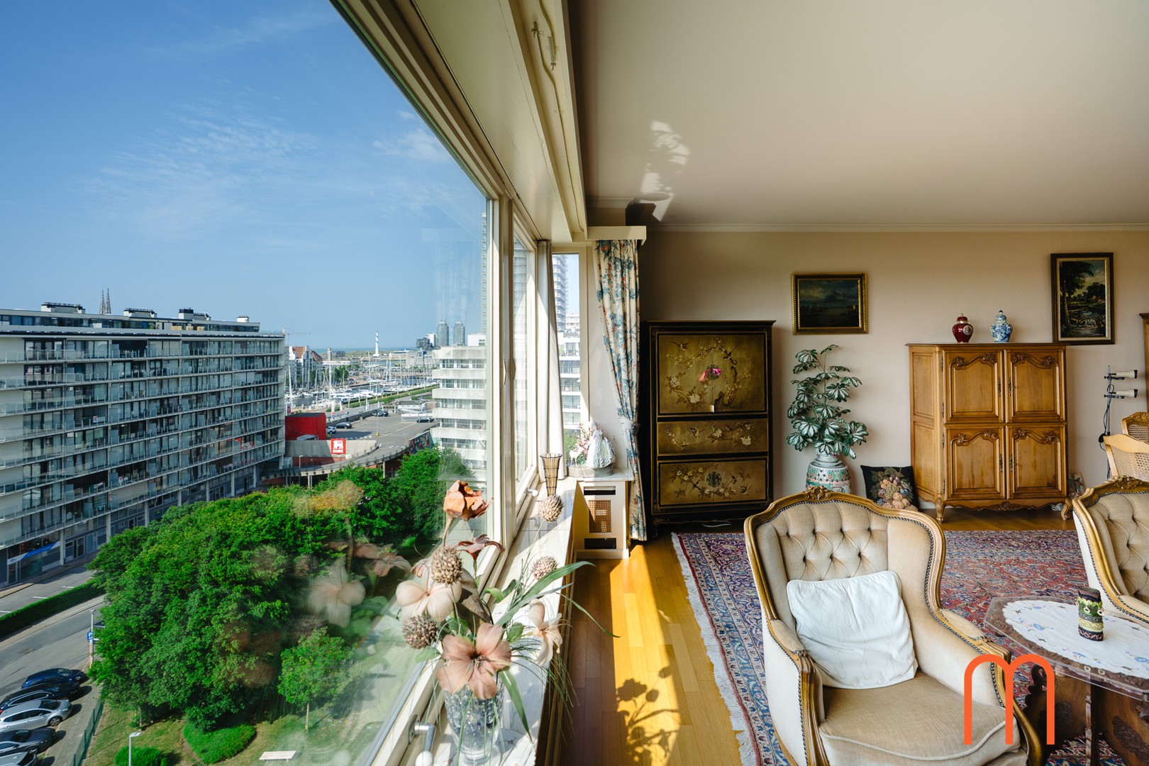 Spacious apartment for sale in Ostend with panoramic sea view - photo 3