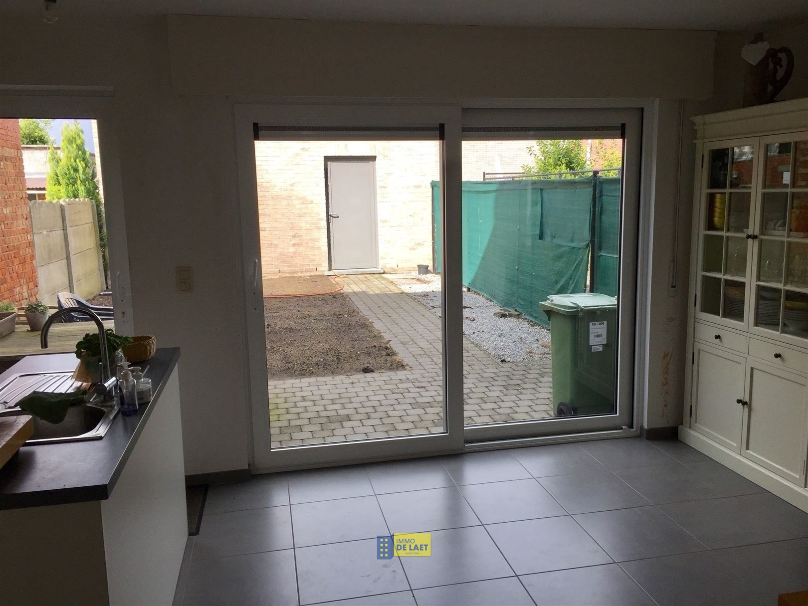 Half open bebouwing met 4 slk, tuin en grote garage. - foto 5