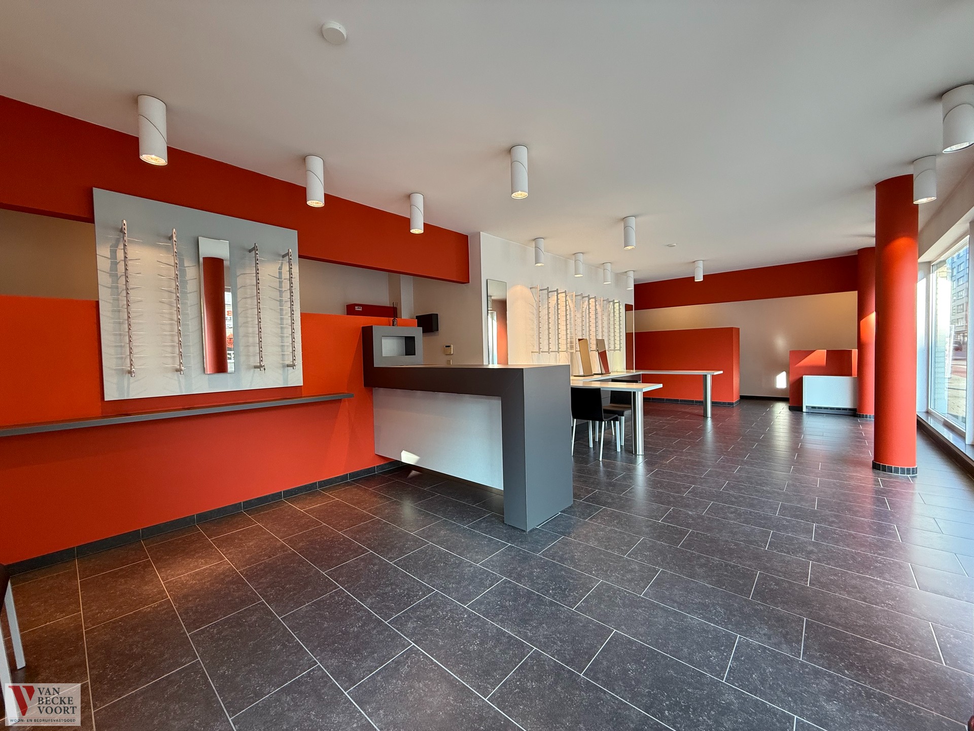 Handelsgelijkvloers 75m² - foto 3