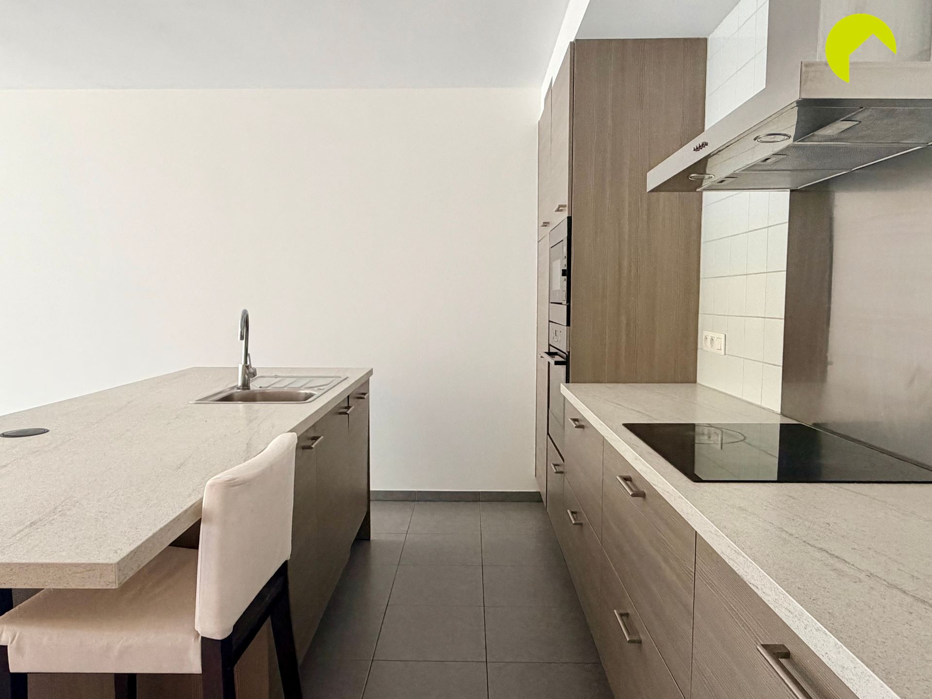 Ruim 3-slaapkamer appartement met 2 terrassen! - foto 5