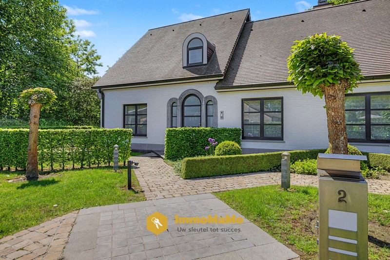STIJLVOLLE VILLA OP 10.397m2 MET AANGELEGDE PARKTUIN - TE KOOP - foto 4