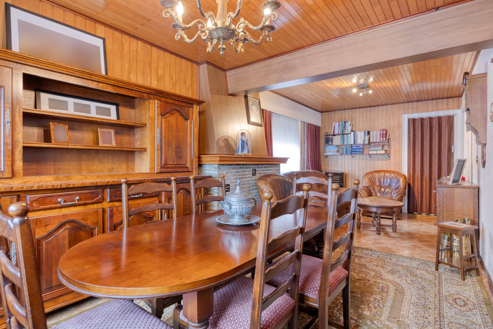 Rustig gelegen te renoveren woning op een mooi perceel van 13 are. - foto 4