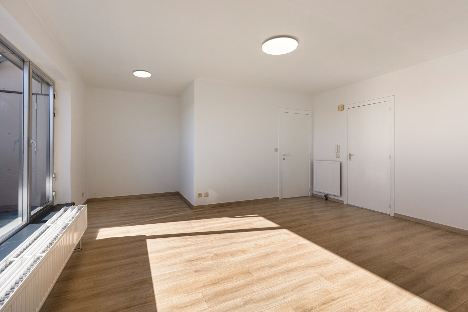 Knap vernieuwd appartement met dakterras en lift - energielabel B - foto 5