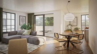 Studio met terras gelegen op de 1ste verdieping. Ontdek site Crollet een hedendaags nieuwbouwproject met 70 ruime en lichtrijke appartementen, een doordachte architectuur en bijzondere aandacht voor energiezuinig wooncomfort. Het project biedt een gevarieerd aanbod van appartementen met 1, 2 of 3 slaapkamers, telkens met een eigen terras. Dankzij de verschillende oppervlaktes, indelingen en oriëntaties is er zowel een geschikt appartement voor starters en koppels als voor gezinnen, investeerders of wie comfortabel en onderhoudsvriendelijk wil wonen.<br /><br />Site Crollet kiest resoluut voor duurzaam en toekomstgericht wonen. De appartementen worden bijzonder energiezuinig opgeleverd (E-peil onder E20) en zijn voorzien van vloerverwarming, ventilatiesysteem D, zonnepanelen en een warmtepomp.<br /><br />Afwerking met kwalitatieve materialen en de werken worden uitgevoerd door een gerenommeerde aannemer.<br /><br />Onder het gebouw wordt een ruime ondergrondse parkeergarage voorzien, aangevuld met private bergingen en fietsenstallingen.<br />Zo wordt ook het praktische wooncomfort integraal meegenomen in het ontwerp van het project.<br /><br />Qua locatie bevinden we ons op de grens van Wommelgem en Deurne, vlak bij de R11 en een van de belangrijkste invalswegen naar Antwerpen. Ook met het openbaar vervoer is de verbinding uitstekend. Daarnaast bevinden tal van voorzieningen en recreatiemogelijkheden, waaronder een supermarkt, Fort 2, het Rivierenhof, scholen, sportaccommodaties en handelszaken, zich op wandel- of fietsafstand.<br /><br />Site Crollet combineert zo de bereikbaarheid van de stad met het wooncomfort van Wommelgem.<br /><br />Of u nu op zoek bent naar uw eerste eigen appartement, meer ruimte voor het gezin, een comfortabele woonoplossing voor later of een energiezuinige investering: binnen Site Crollet zijn verschillende mogelijkheden beschikbaar.<br /><br />Het verlaagde btw-tarief van 6% bij afbraak en heropbouw kan, onder voorwaarden, van toepassing zijn.<br />Verkoopprijzen excl. registratierechten op het grondaandeel en 21% Btw op de constructie.<br /><br />Benieuwd naar het aanbod en de mogelijkheden? Contacteer ons via mail info@wellimmo.net of tel 03 225 00 68.