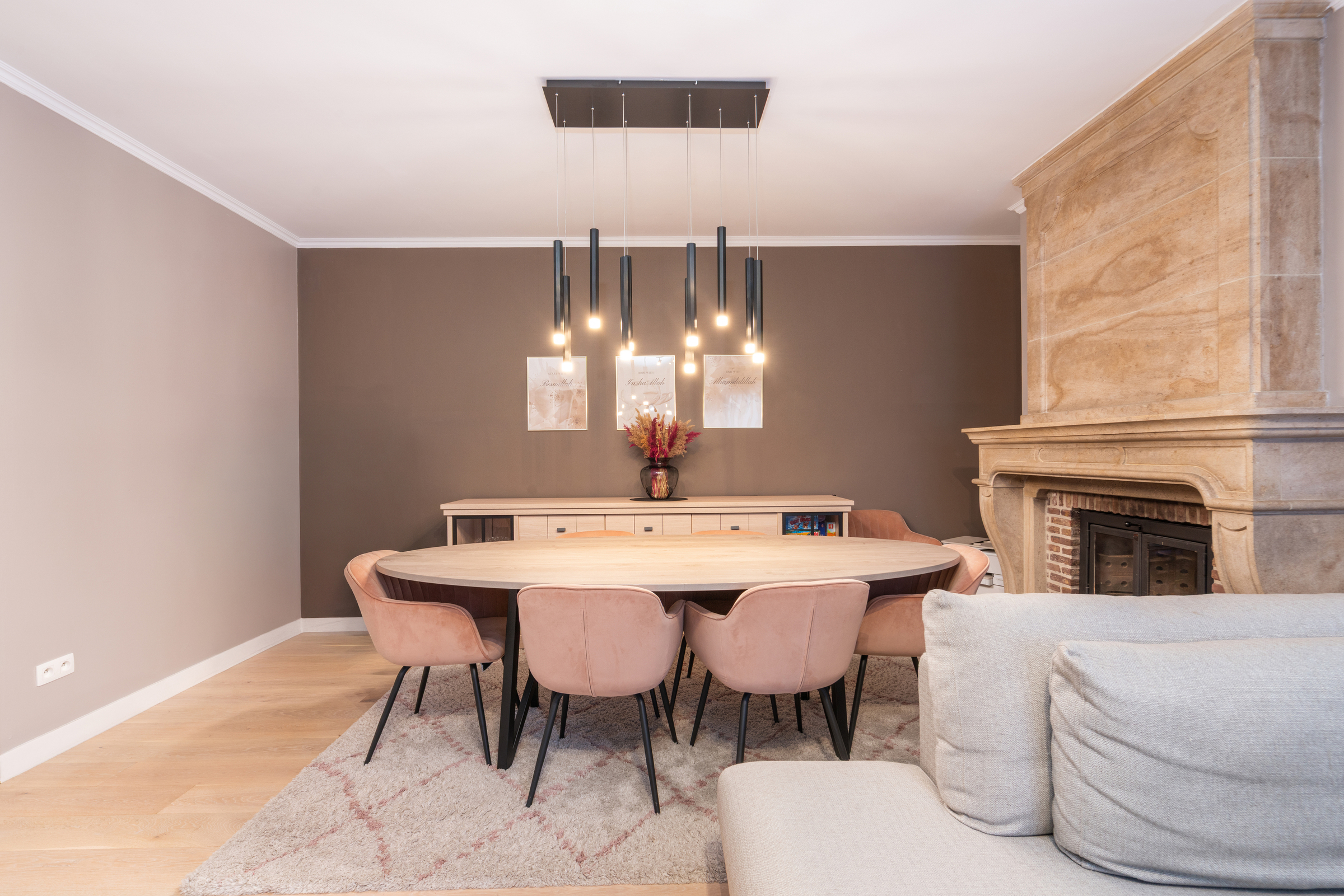 Uniek ruim en goed onderhouden 4slpk appartement met parking - foto 4