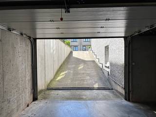 Ruime en vlot bereikbare garagebox te koop in Residentie Duinzicht, gelegen aan Essex Scottishlaan 88 in Westende.Met een uitzonderlijke oppervlakte...