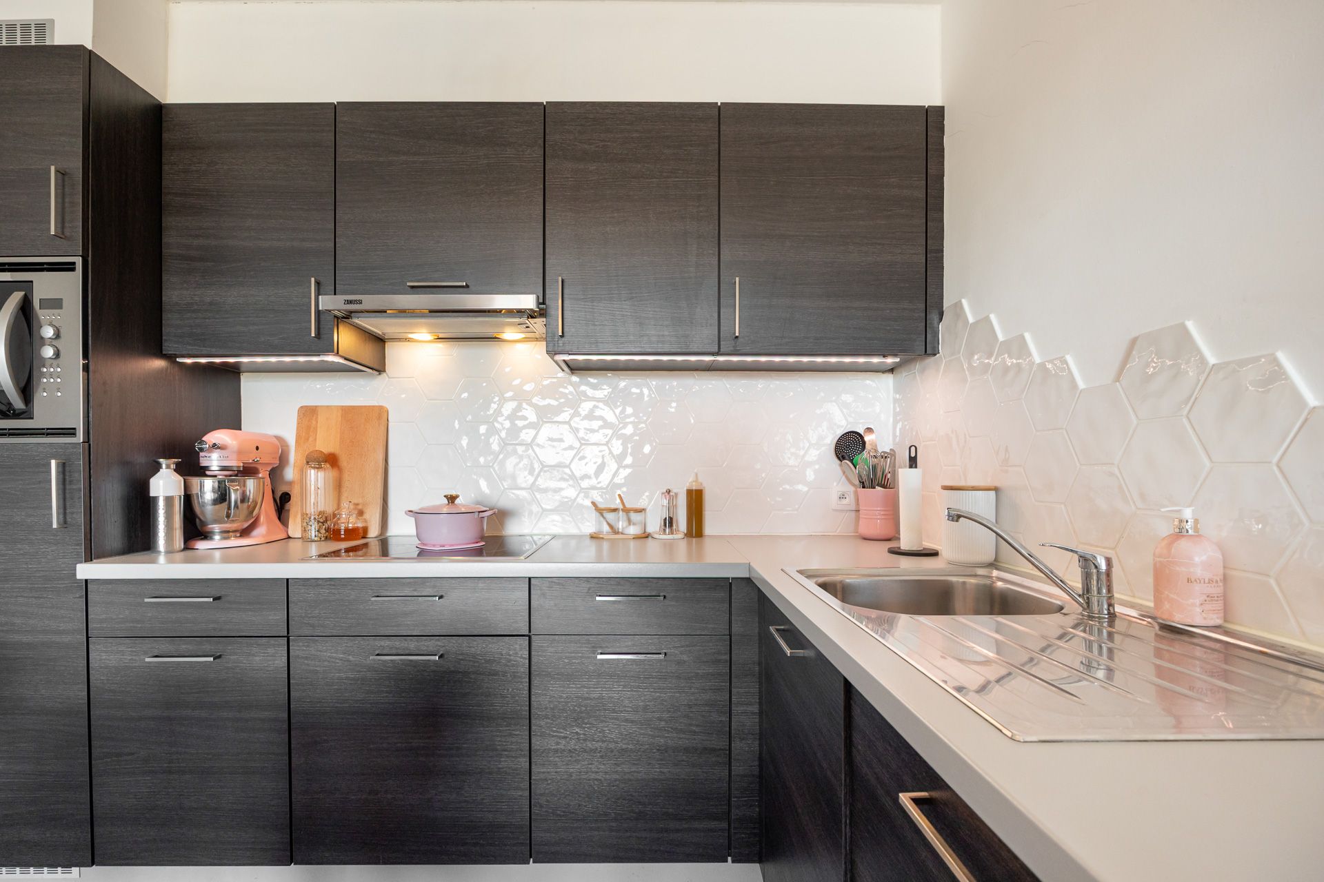 Modern appartement met zonnig terras en autostaanplaats! - foto 4