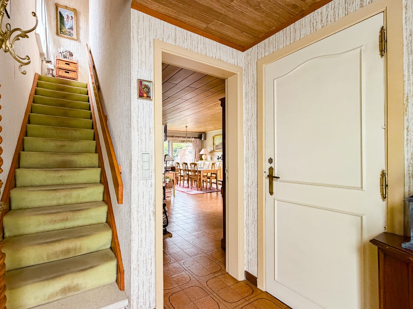 Te koop, Knusse gezinswoning met 3 slaapkamers en renovatiepotentieel op rustige ligging te Nederename! - foto 4