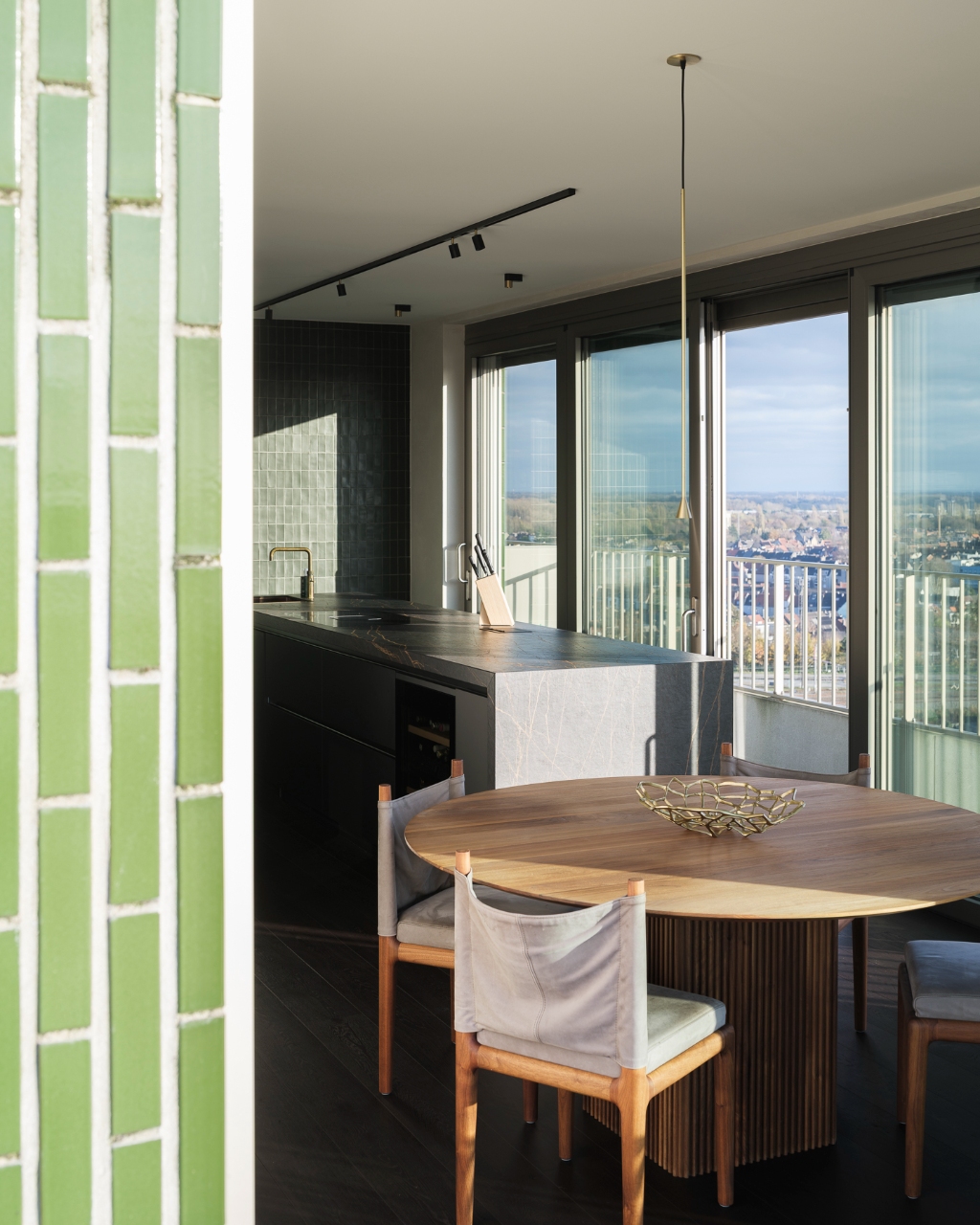 Luxe penthouse (bj. 2021) met twee kamers en een uitzonderlijk terras met panoramisch zicht over Gent en zijn torens. - photo 4